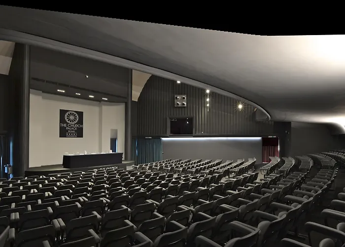 TH Roma - Carpegna PalaceAlbergo