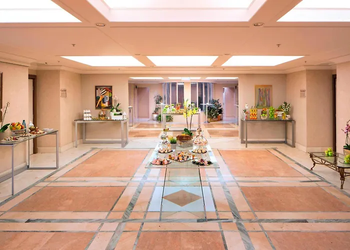 Courtyard By Marriott Rome Central ParkAlbergo